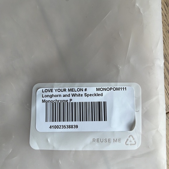 Love Your Melon Longhorn and White Winter Hat - Picture 5 of 5